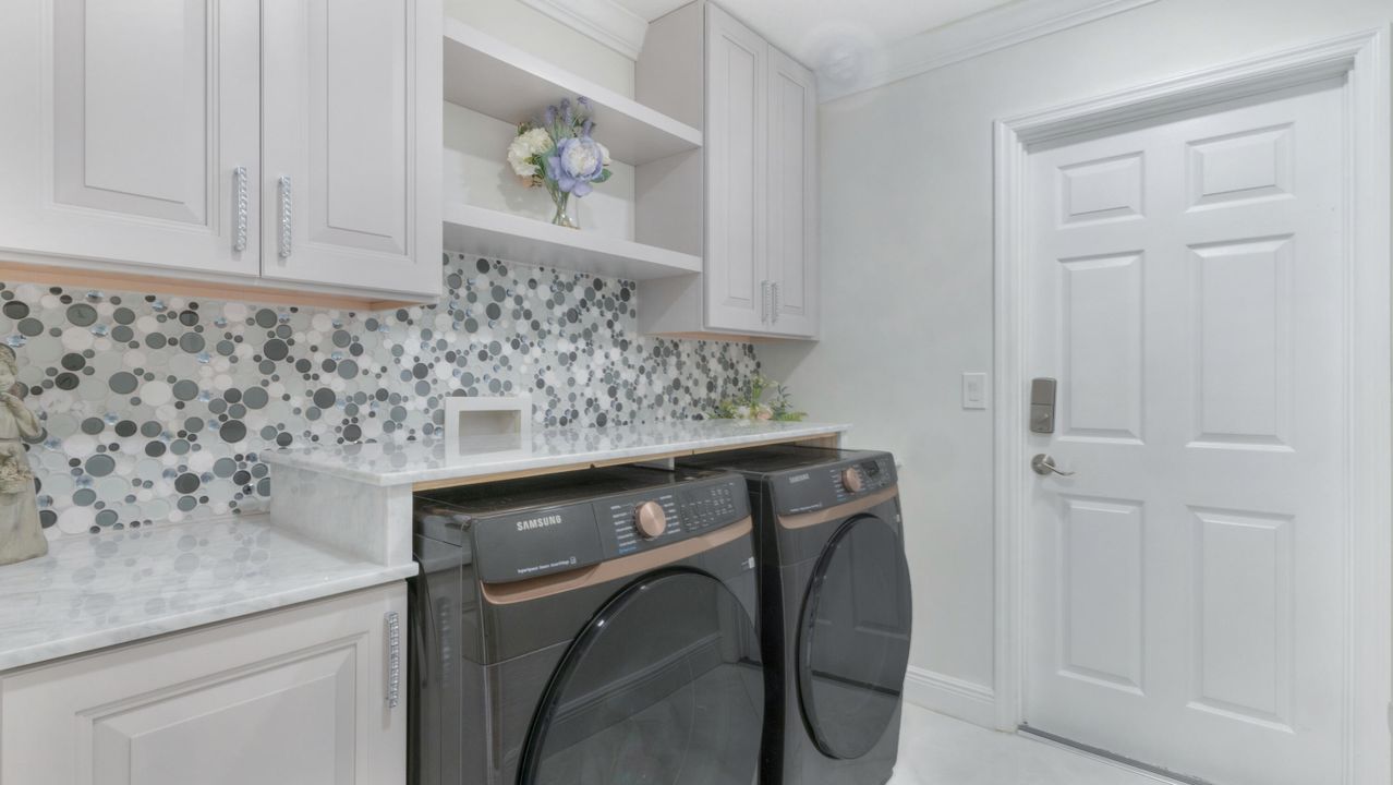 Activo con contrato: $660,000 (3 camas, 3 baños, 1742 Pies cuadrados)