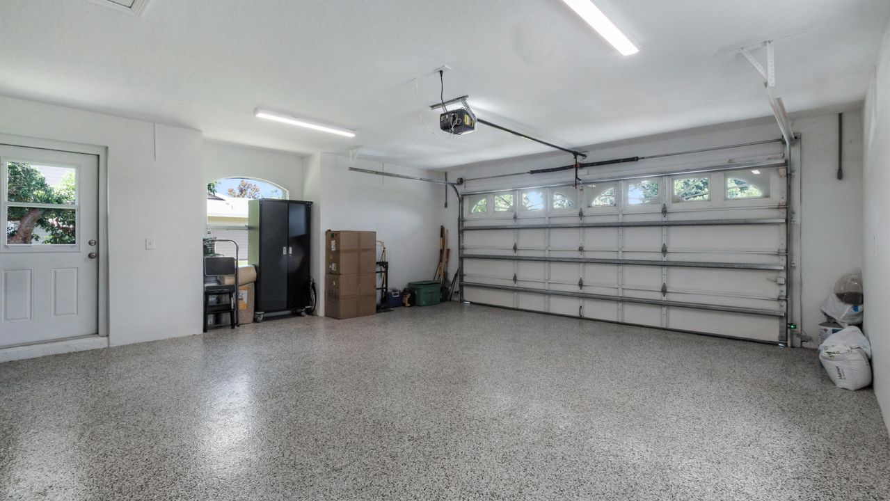 Activo con contrato: $660,000 (3 camas, 3 baños, 1742 Pies cuadrados)