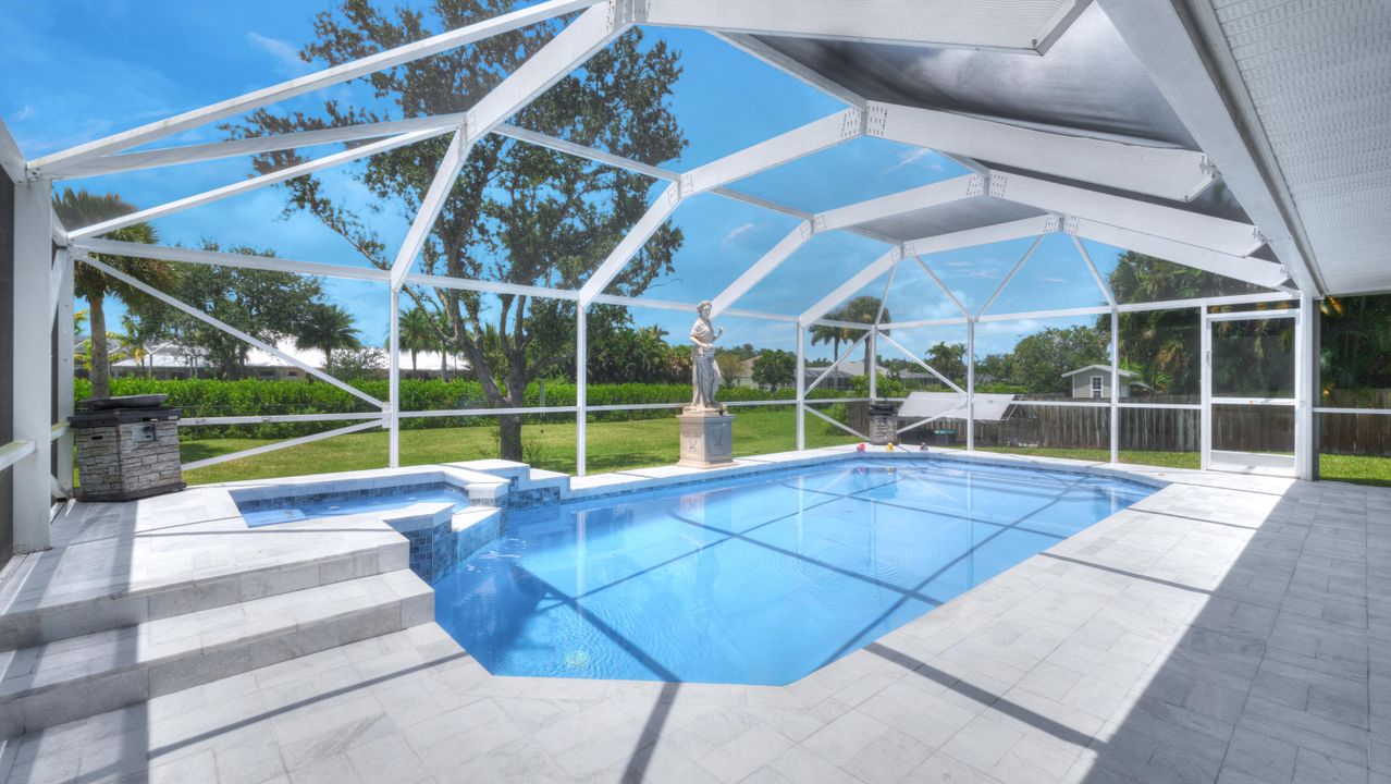 Activo con contrato: $660,000 (3 camas, 3 baños, 1742 Pies cuadrados)