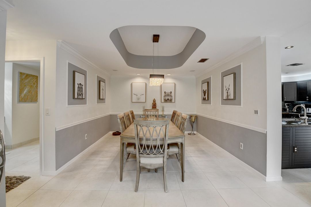 Active With Contract: $7,700 (3 beds, 3 baths, 2770 Square Feet)