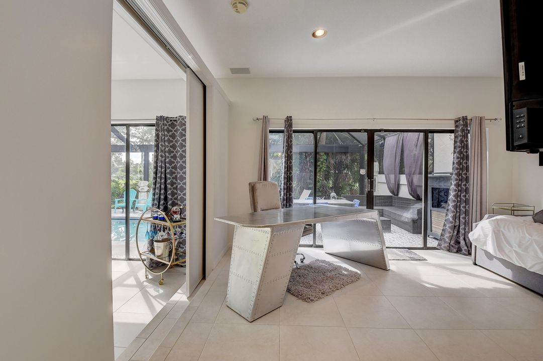 Active With Contract: $7,700 (3 beds, 3 baths, 2770 Square Feet)