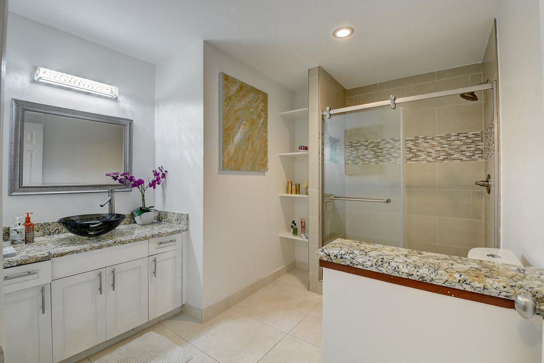 Active With Contract: $7,700 (3 beds, 3 baths, 2770 Square Feet)