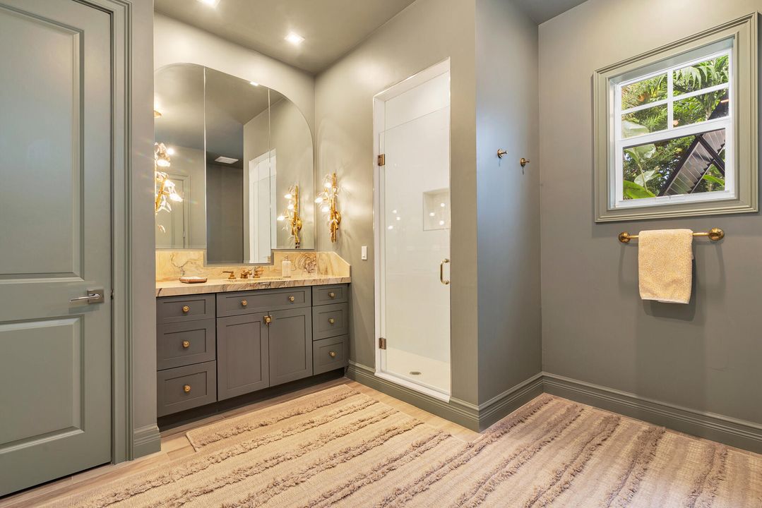 For Sale: $6,695,000 (5 beds, 4 baths, 3990 Square Feet)