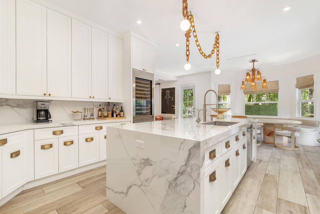 For Sale: $6,695,000 (5 beds, 4 baths, 3990 Square Feet)