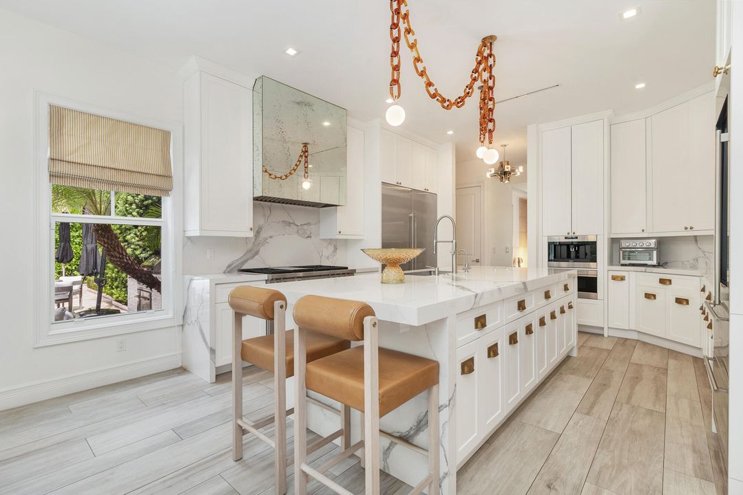 For Sale: $6,695,000 (5 beds, 4 baths, 3990 Square Feet)