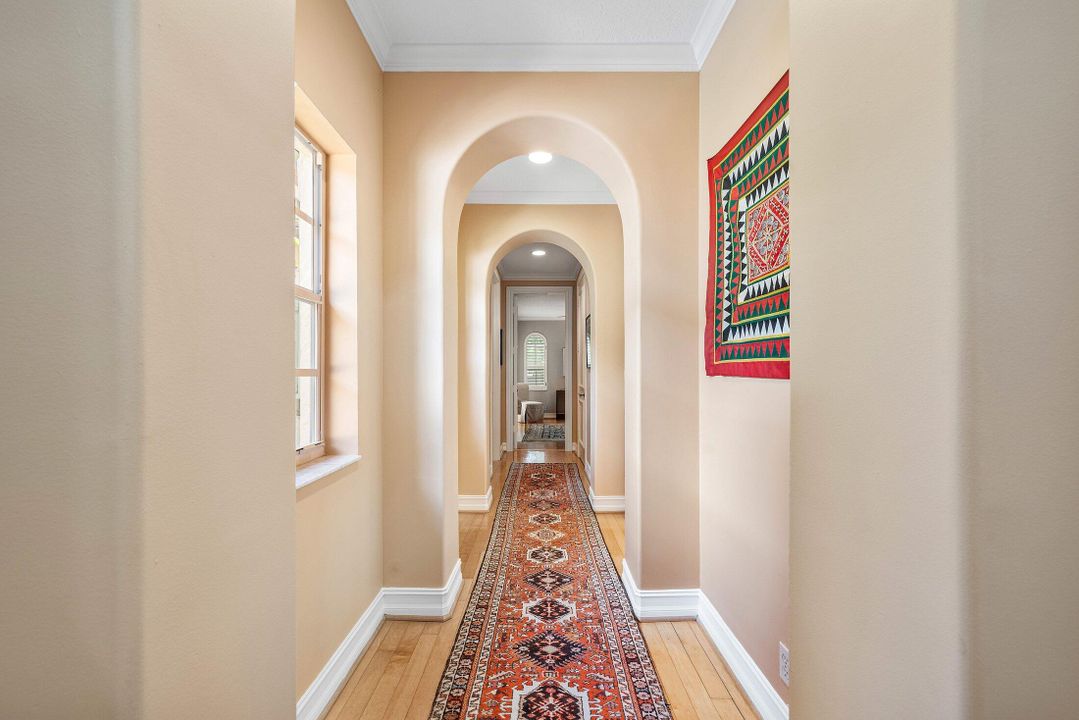 Под контрактом: $4,200,000 (4 спален, 3 ванн, 3166 Квадратных фут)