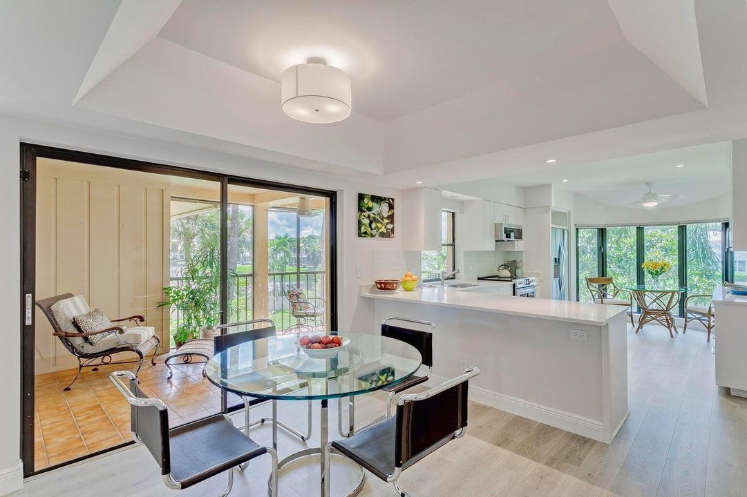 На продажу: $639,000 (2 спален, 2 ванн, 1818 Квадратных фут)