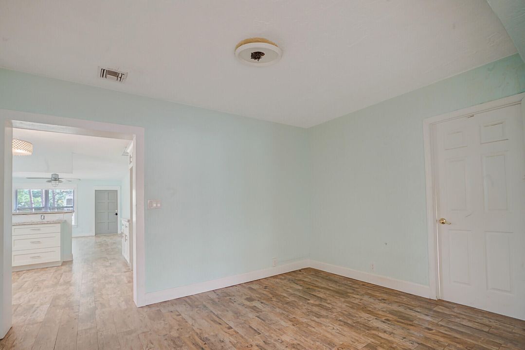 待售: $535,000 (3 贝兹, 2 浴室, 2143 平方英尺)