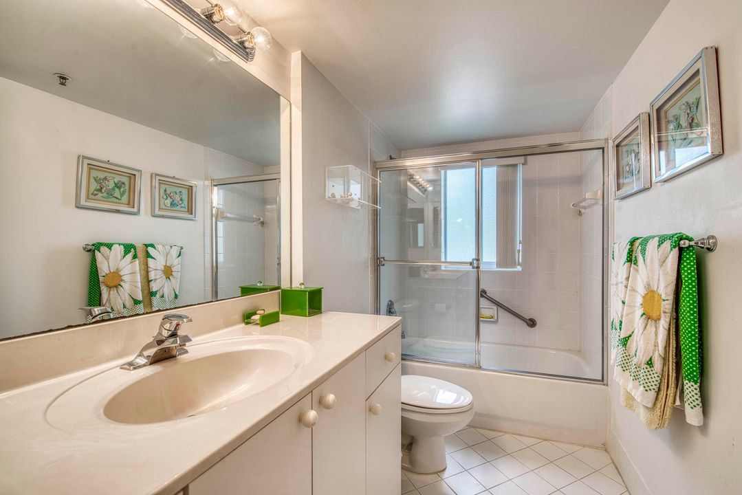 Active With Contract: $3,900 (3 beds, 2 baths, 1500 Square Feet)