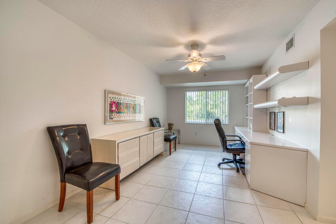 Active With Contract: $3,900 (3 beds, 2 baths, 1500 Square Feet)