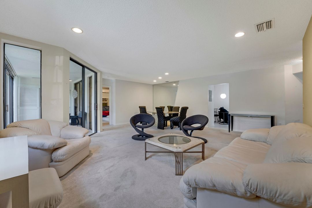 For Sale: $204,999 (3 beds, 2 baths, 1578 Square Feet)