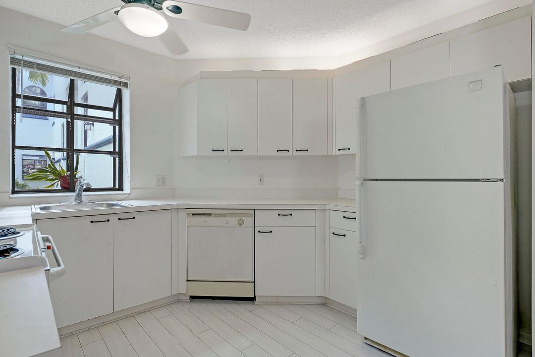 For Sale: $204,999 (3 beds, 2 baths, 1578 Square Feet)