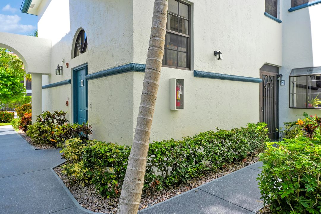 For Sale: $204,999 (3 beds, 2 baths, 1578 Square Feet)