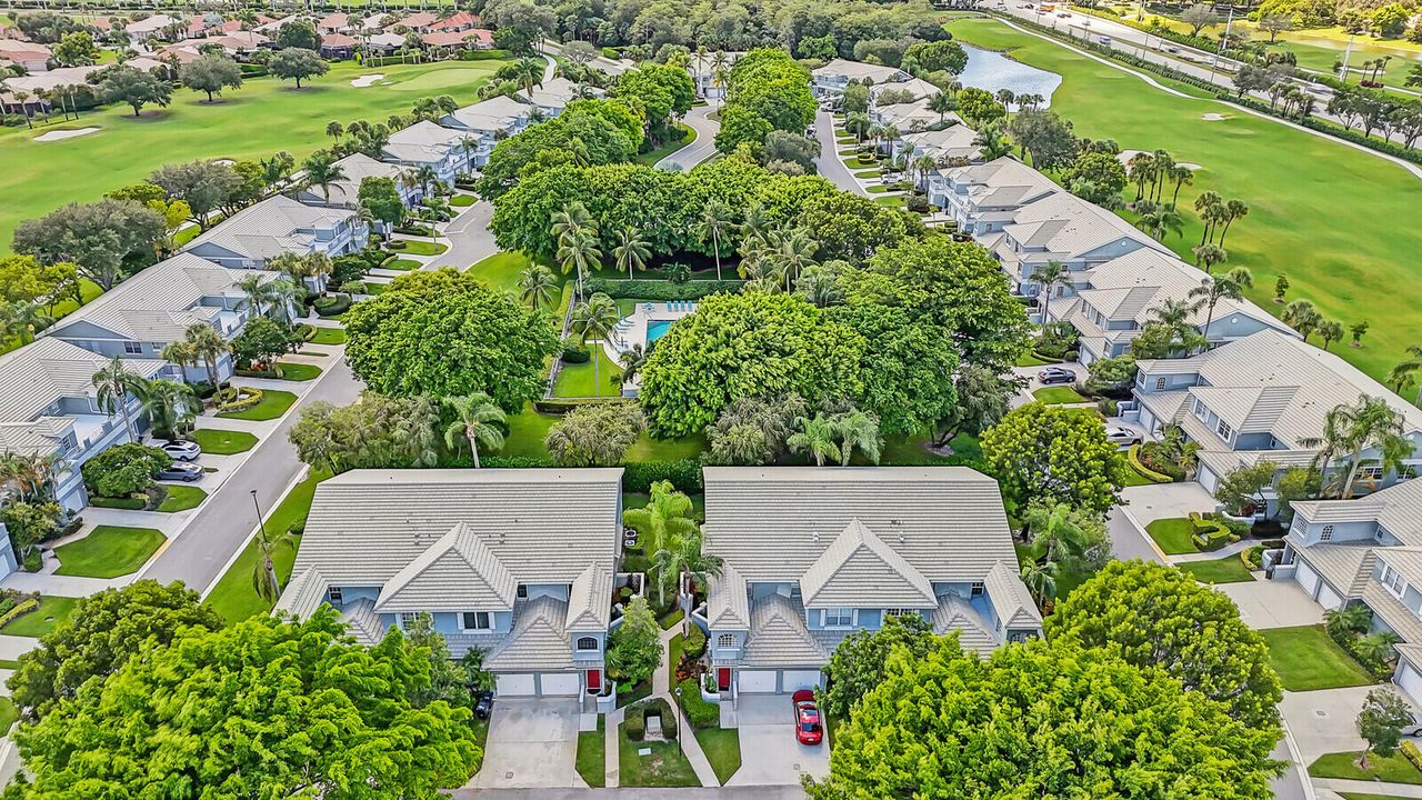 合同活跃: $299,000 (3 贝兹, 2 浴室, 1807 平方英尺)