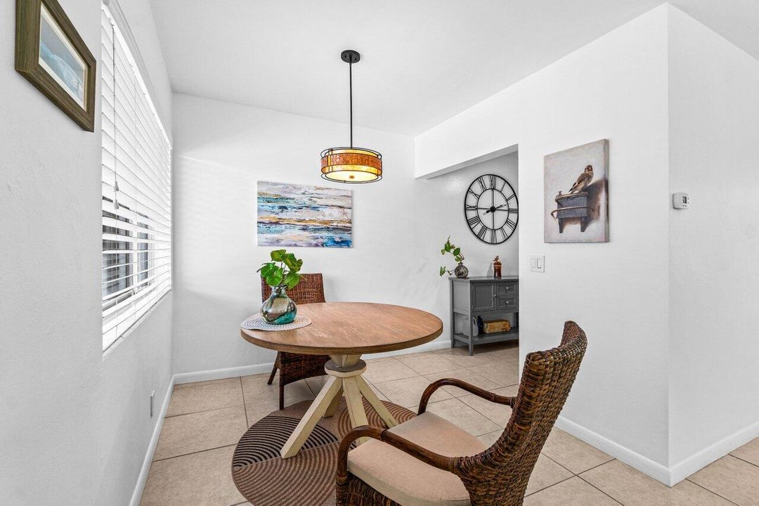 Active With Contract: $149,000 (2 beds, 2 baths, 819 Square Feet)