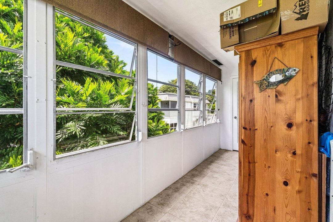 Active With Contract: $149,000 (2 beds, 2 baths, 819 Square Feet)