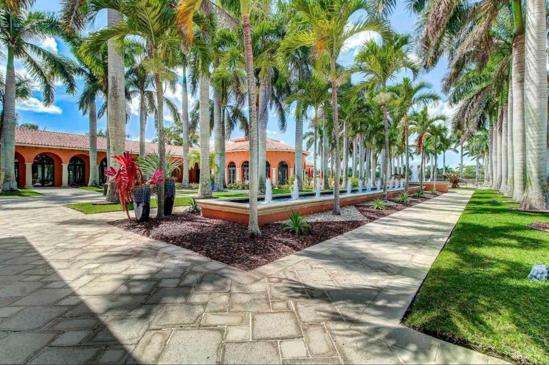 Под контрактом: $5,800 (2 спален, 2 ванн, 1851 Квадратных фут)