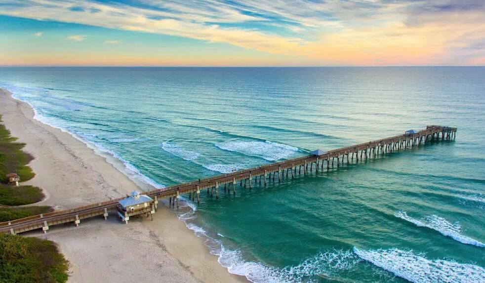 Под контрактом: $5,800 (2 спален, 2 ванн, 1851 Квадратных фут)