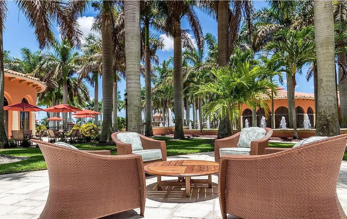 Под контрактом: $5,800 (2 спален, 2 ванн, 1851 Квадратных фут)