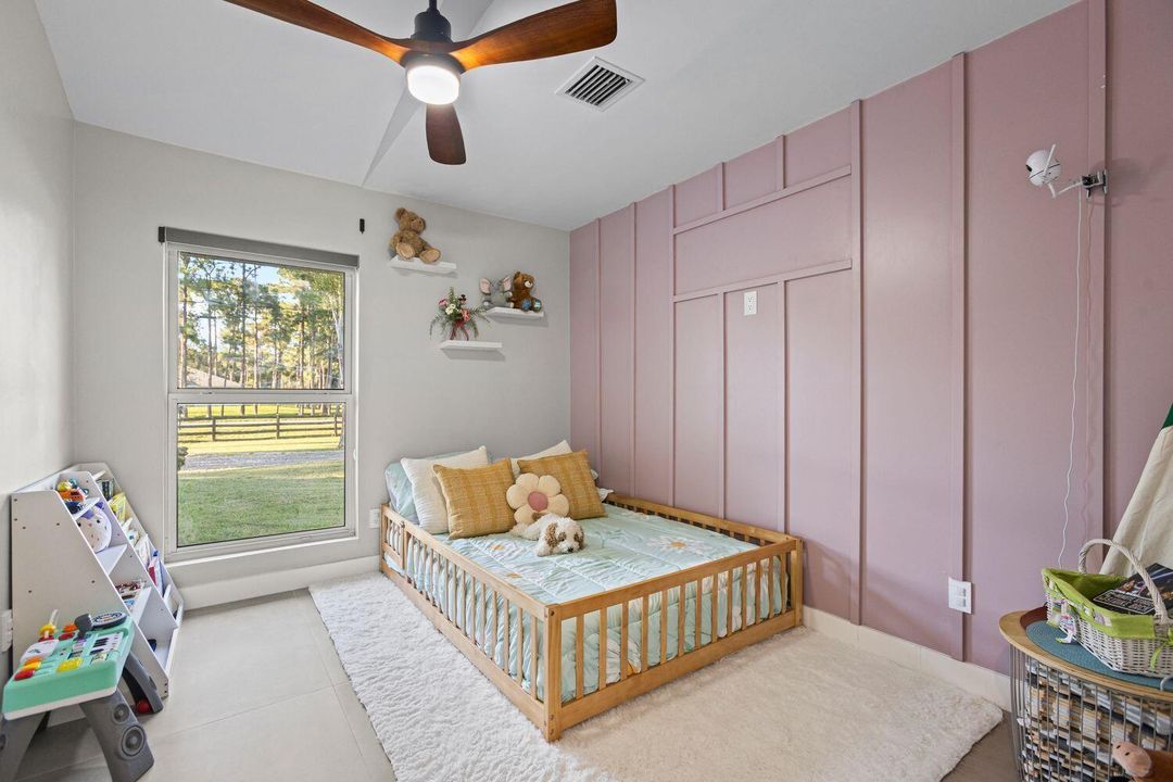 合同活跃: $775,000 (3 贝兹, 2 浴室, 1764 平方英尺)