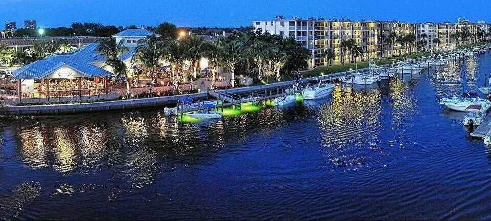 Под контрактом: $5,800 (2 спален, 2 ванн, 1851 Квадратных фут)