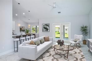 Active With Contract: $375,000 (3 beds, 2 baths, 1610 Square Feet)