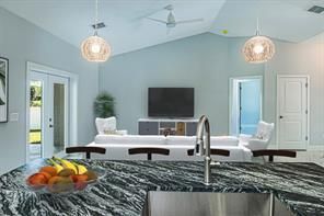 Active With Contract: $375,000 (3 beds, 2 baths, 1610 Square Feet)