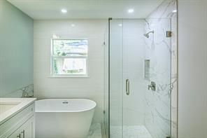 Active With Contract: $375,000 (3 beds, 2 baths, 1610 Square Feet)