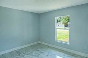 Active With Contract: $375,000 (3 beds, 2 baths, 1610 Square Feet)