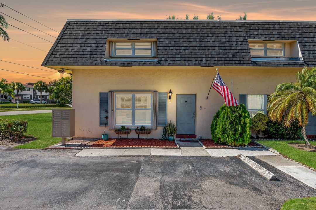 Recently Sold: $375,000 (3 beds, 3 baths, 1428 Square Feet)