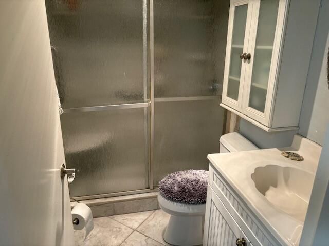 Под контрактом: $135,000 (2 спален, 1 ванн, 880 Квадратных фут)