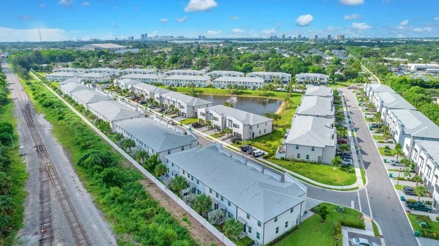 待售: $398,900 (3 贝兹, 2 浴室, 1454 平方英尺)