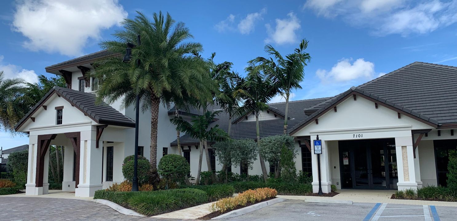 For Rent: $23,000 (5 beds, 5 baths, 4662 Square Feet)