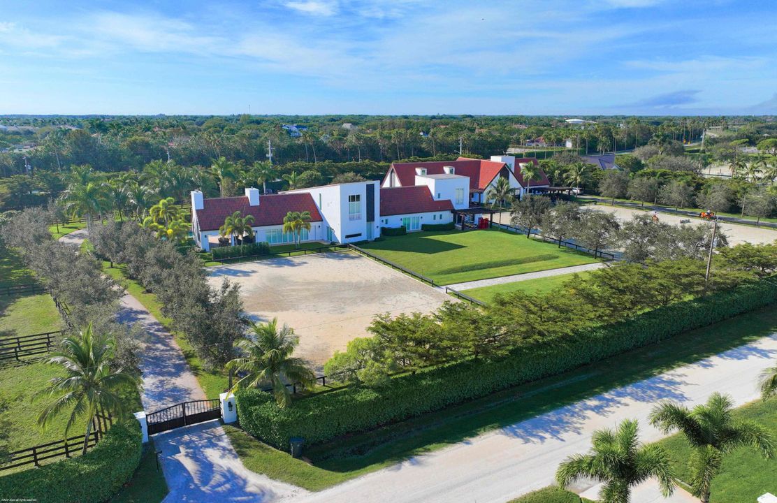 Recently Rented: $100,000 (4 beds, 6 baths, 6942 Square Feet)