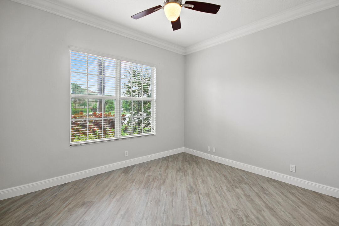 合同活跃: $5,250 (5 贝兹, 4 浴室, 3958 平方英尺)