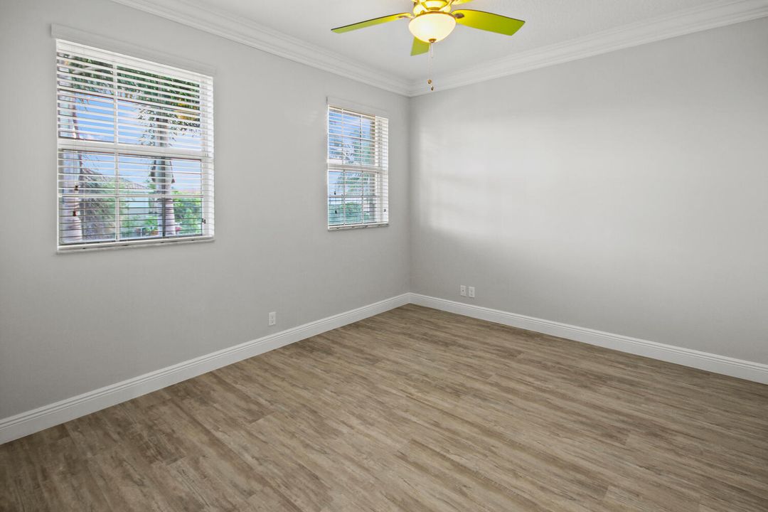 合同活跃: $5,250 (5 贝兹, 4 浴室, 3958 平方英尺)