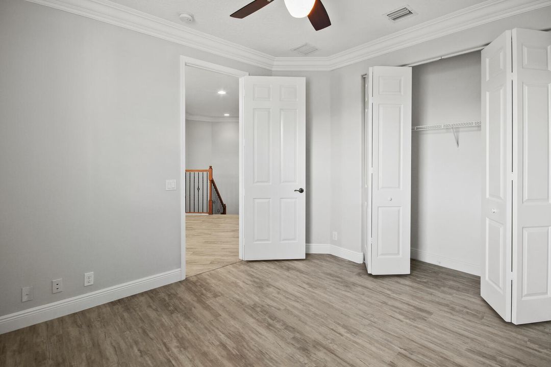 合同活跃: $5,250 (5 贝兹, 4 浴室, 3958 平方英尺)