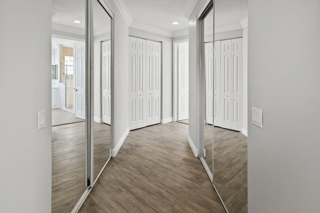 合同活跃: $5,250 (5 贝兹, 4 浴室, 3958 平方英尺)