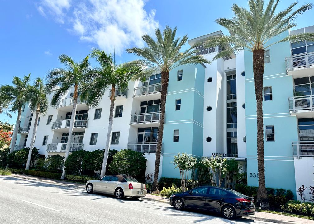 Active With Contract: $4,250 (1 beds, 1 baths, 1018 Square Feet)