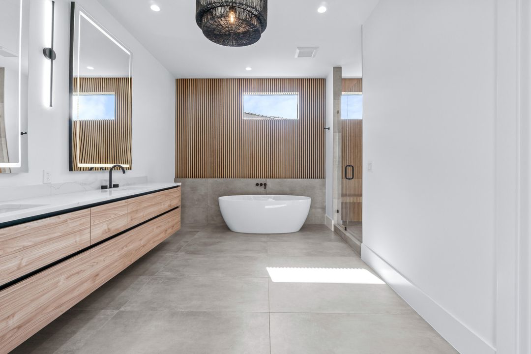 For Sale: $9,992,000 (5 beds, 5 baths, 4550 Square Feet)