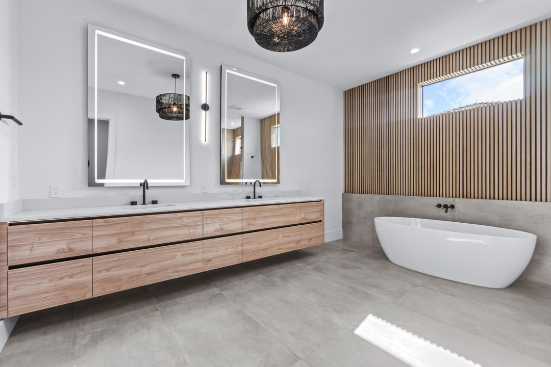 For Sale: $9,992,000 (5 beds, 5 baths, 4550 Square Feet)