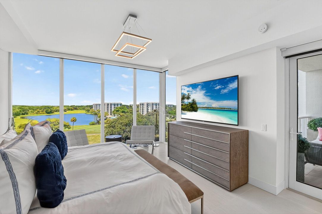 For Sale: $7,995,000 (4 beds, 6 baths, 4096 Square Feet)