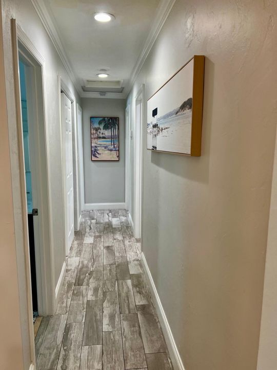 合同活跃: $6,700 (3 贝兹, 2 浴室, 1741 平方英尺)