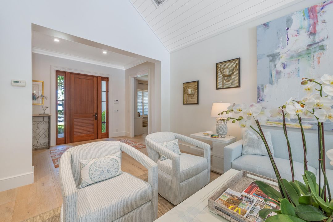 Active With Contract: $2,750,000 (3 beds, 4 baths, 2659 Square Feet)