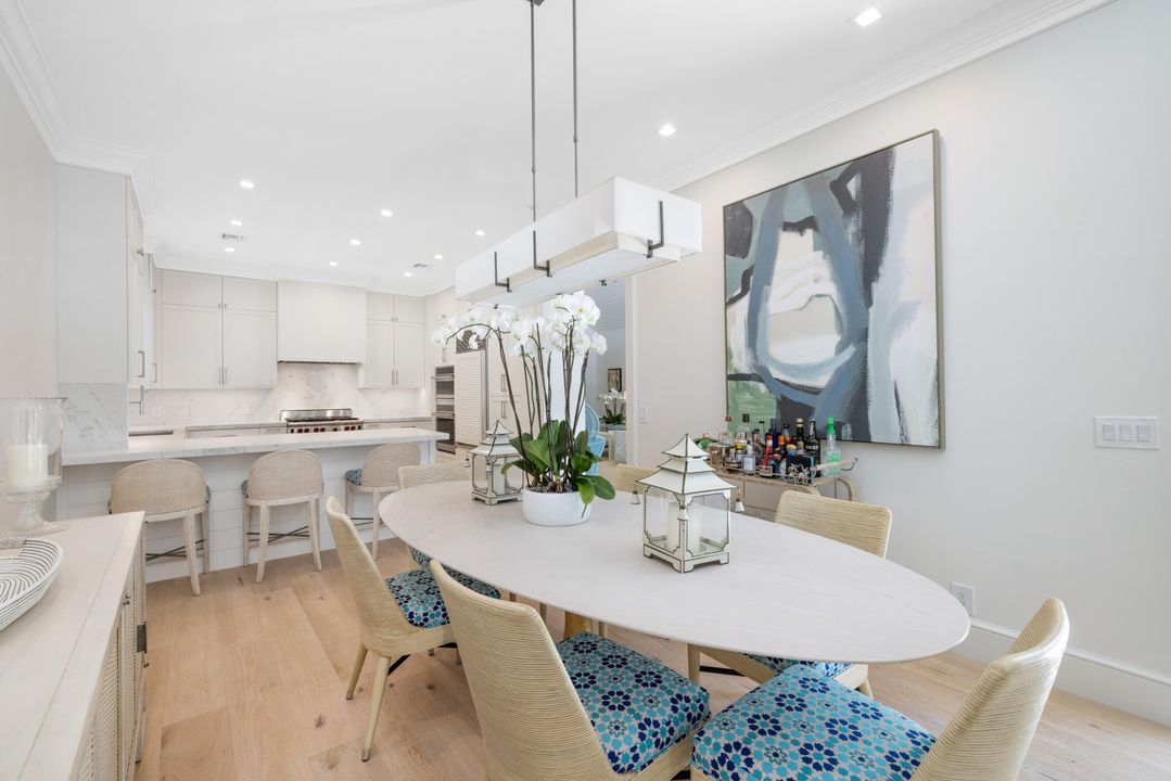 Active With Contract: $2,750,000 (3 beds, 4 baths, 2659 Square Feet)