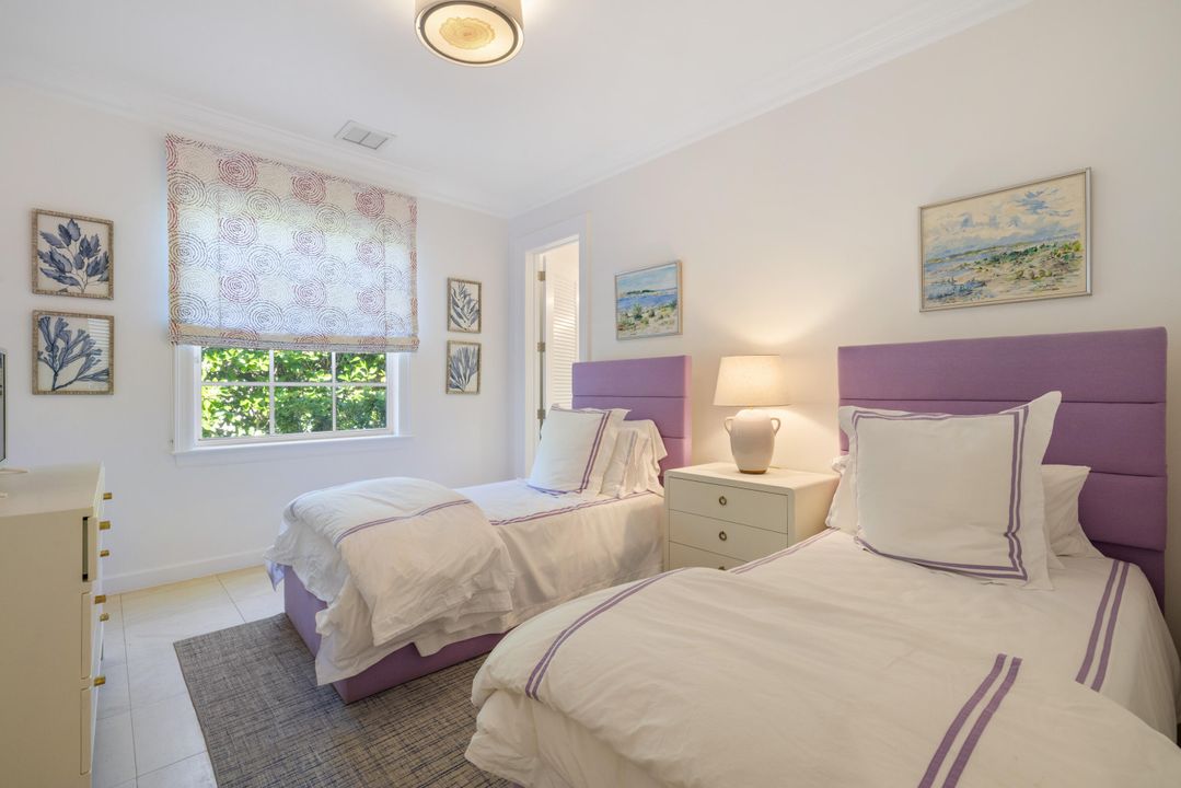 Active With Contract: $2,750,000 (3 beds, 4 baths, 2659 Square Feet)