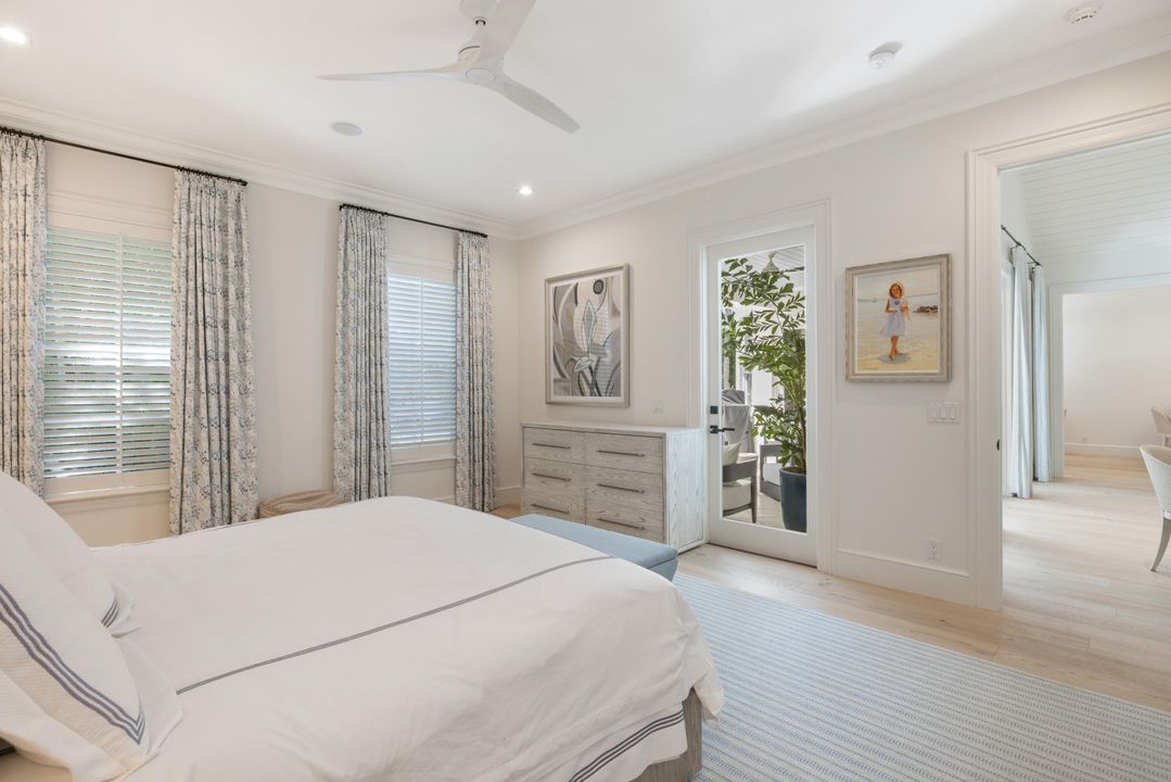 Active With Contract: $2,750,000 (3 beds, 4 baths, 2659 Square Feet)
