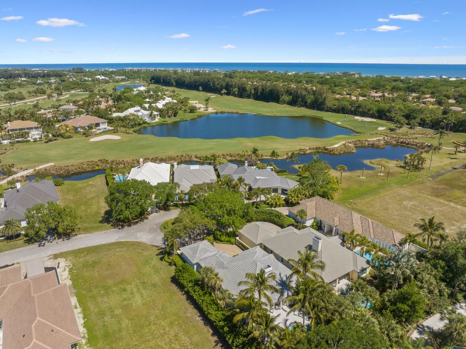 Active With Contract: $2,750,000 (3 beds, 4 baths, 2659 Square Feet)