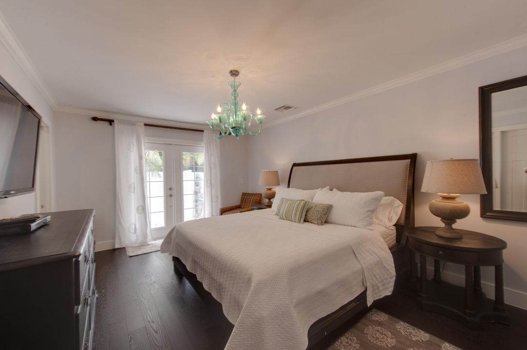 Под контрактом: $15,000 (3 спален, 2 ванн, 1505 Квадратных фут)