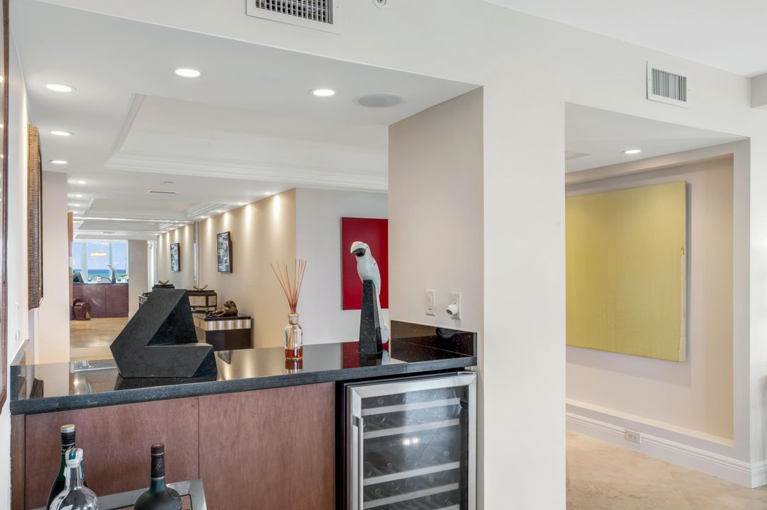 Active With Contract: $1,855,000 (3 beds, 2 baths, 2580 Square Feet)